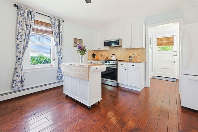 38 Sentinel St, Stoughton, MA 02072
