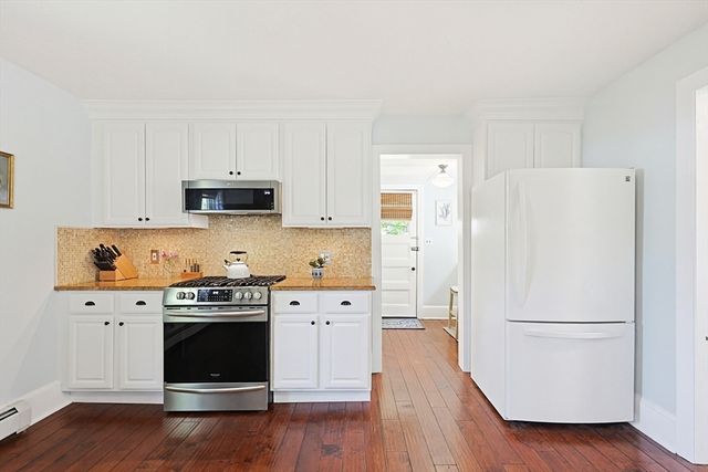 38 Sentinel St, Stoughton, MA 02072