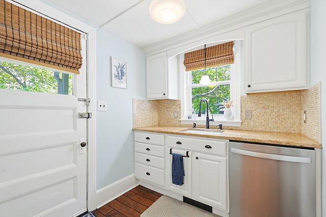 38 Sentinel St, Stoughton, MA 02072