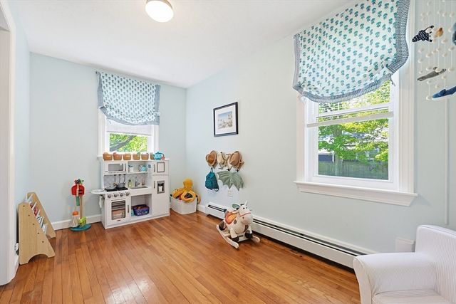 38 Sentinel St, Stoughton, MA 02072
