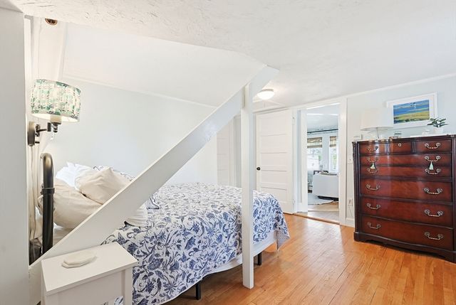 38 Sentinel St, Stoughton, MA 02072