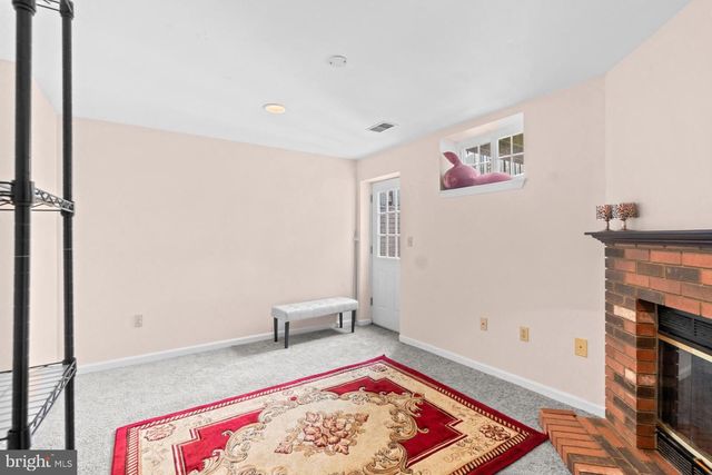 2125 CEDAR BARN WAY, Baltimore, MD 21244