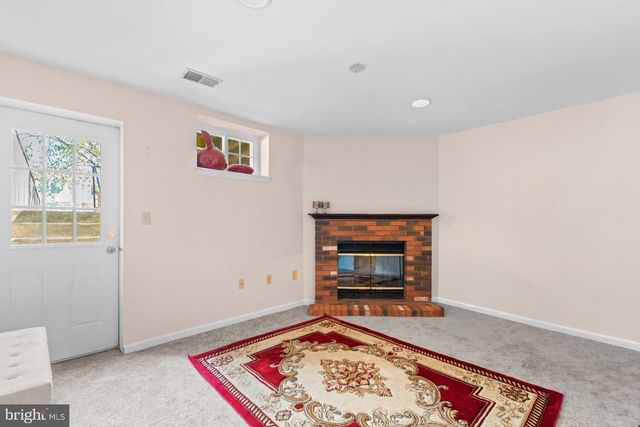 2125 CEDAR BARN WAY, Baltimore, MD 21244