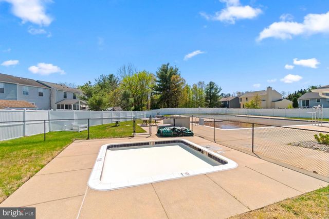 2125 CEDAR BARN WAY, Baltimore, MD 21244