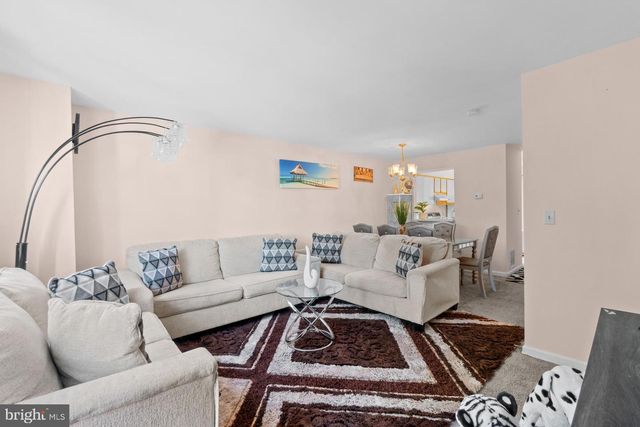 2125 CEDAR BARN WAY, Baltimore, MD 21244