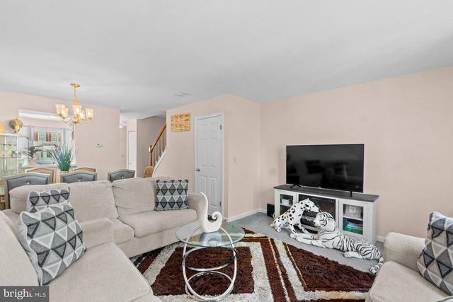 2125 CEDAR BARN WAY, Baltimore, MD 21244
