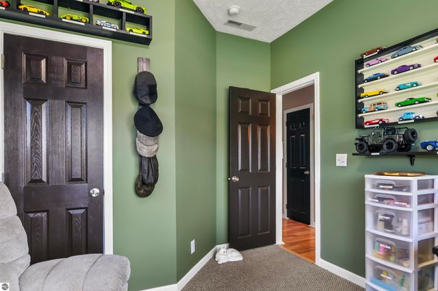 21233 Forest Trail, Big Rapids, MI 49307
