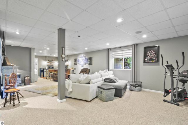 21233 Forest Trail, Big Rapids, MI 49307
