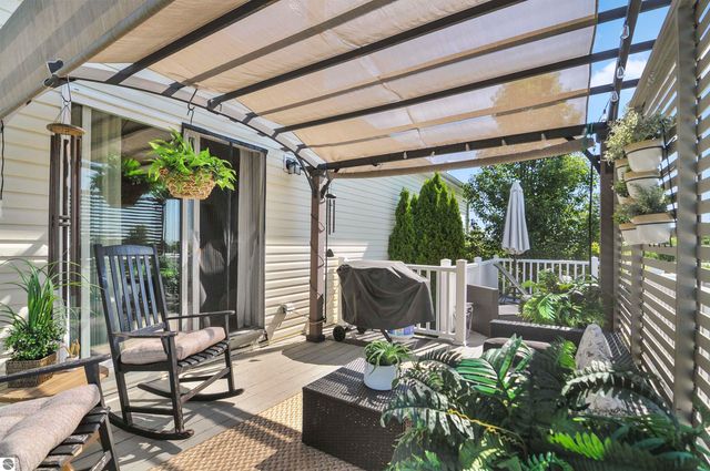 21233 Forest Trail, Big Rapids, MI 49307
