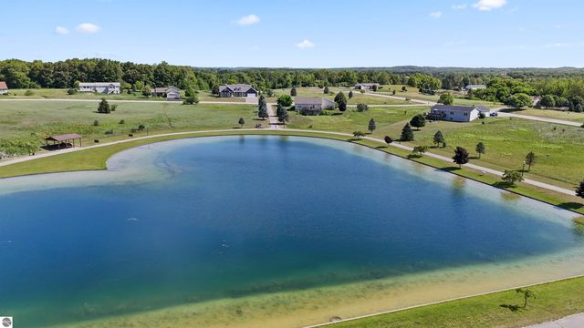 21233 Forest Trail, Big Rapids, MI 49307