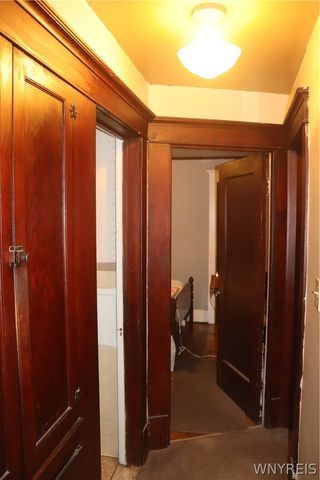 35 Loxley Road, Cheektowaga, NY 14225