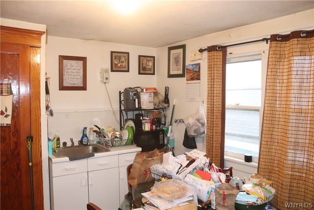 35 Loxley Road, Cheektowaga, NY 14225