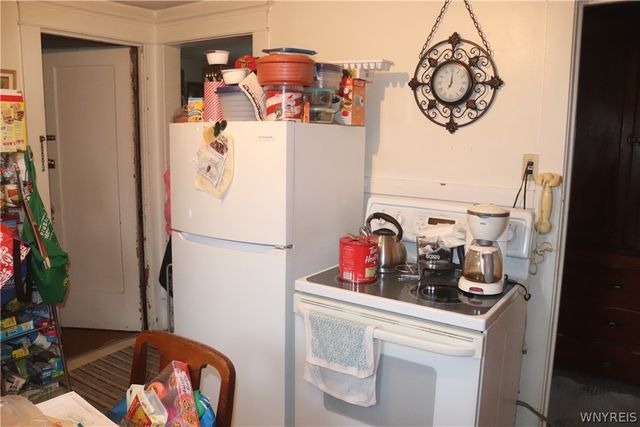 35 Loxley Road, Cheektowaga, NY 14225