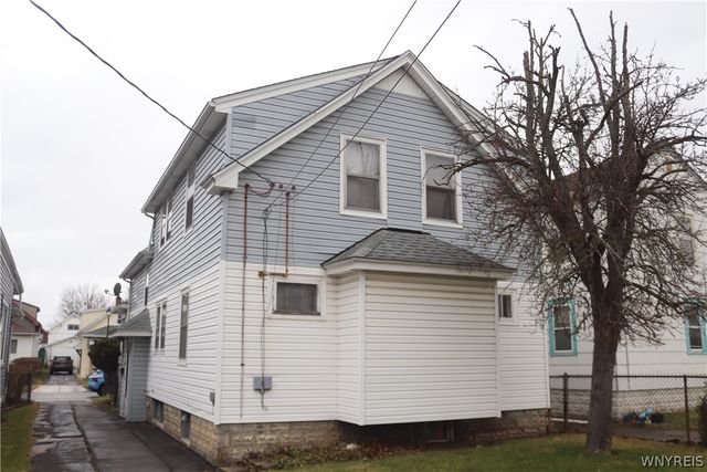 35 Loxley Road, Cheektowaga, NY 14225