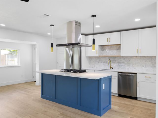 1914 Exeter Street, Irving, TX 75062