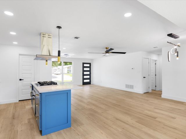 1914 Exeter Street, Irving, TX 75062