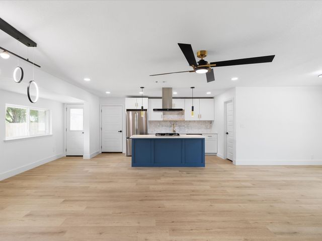 1914 Exeter Street, Irving, TX 75062