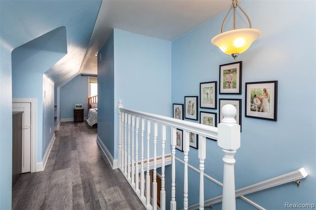 2706 Cumberland Road, Berkley, MI 48072