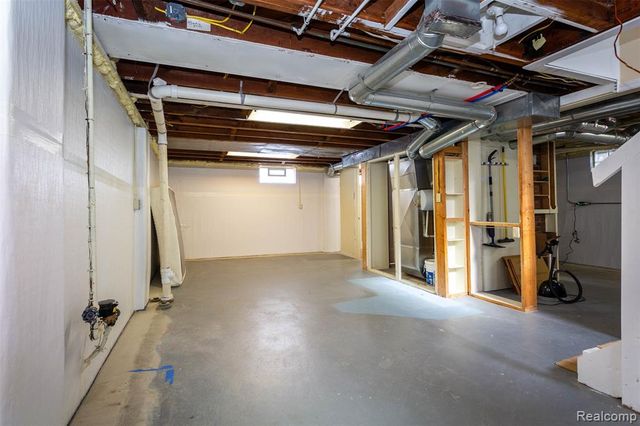 2706 Cumberland Road, Berkley, MI 48072