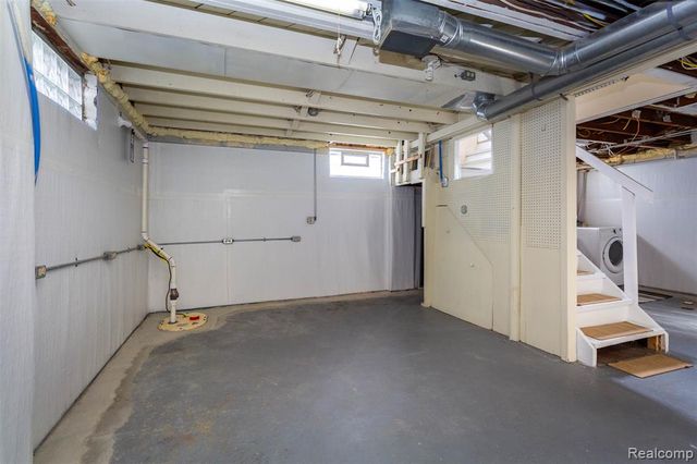 2706 Cumberland Road, Berkley, MI 48072