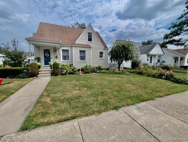 2706 Cumberland Road, Berkley, MI 48072