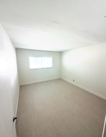 2648 NE 9TH Street, Pompano Beach, FL 33062