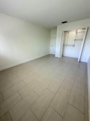 2648 NE 9TH Street, Pompano Beach, FL 33062
