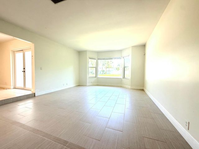 2648 NE 9TH Street, Pompano Beach, FL 33062