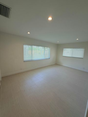 2648 NE 9TH Street, Pompano Beach, FL 33062