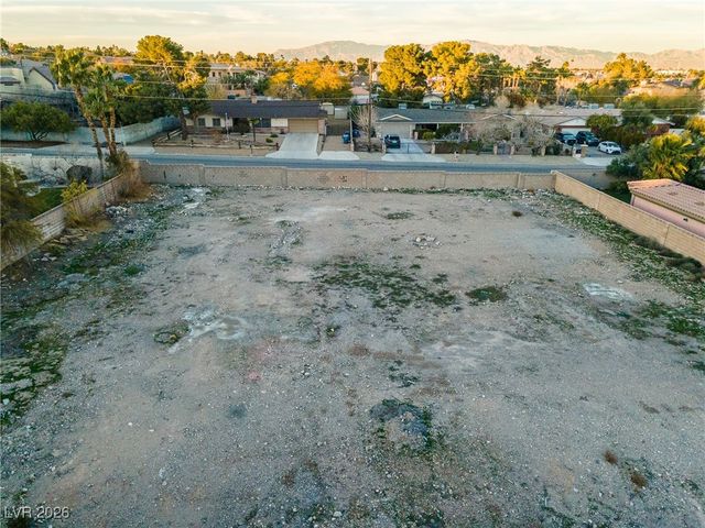 7242 Lafite Court, Las Vegas, NV 89117