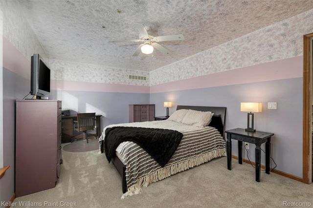 2390 Noble Road, Addison Township, MI 48370