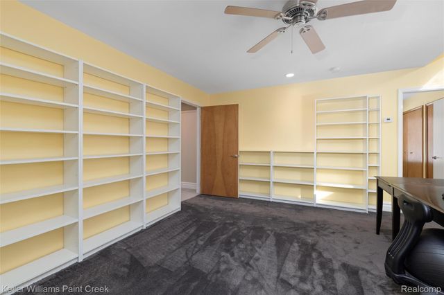 2390 Noble Road, Addison Township, MI 48370