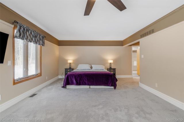 2390 Noble Road, Addison Township, MI 48370