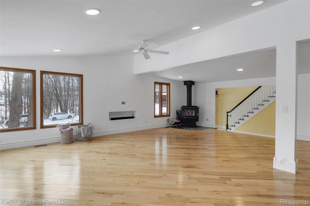 2390 Noble Road, Addison Township, MI 48370