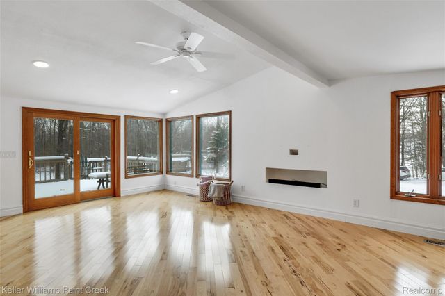 2390 Noble Road, Addison Township, MI 48370