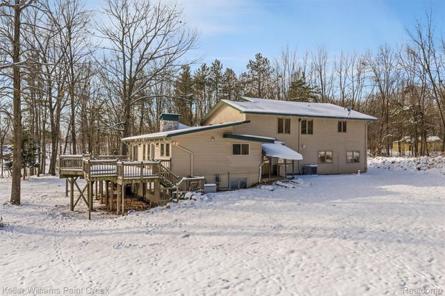 2390 Noble Road, Addison Township, MI 48370