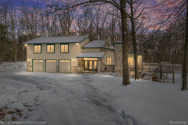 2390 Noble Road, Addison Township, MI 48370