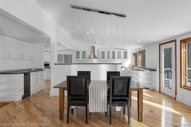 2390 Noble Road, Addison Township, MI 48370