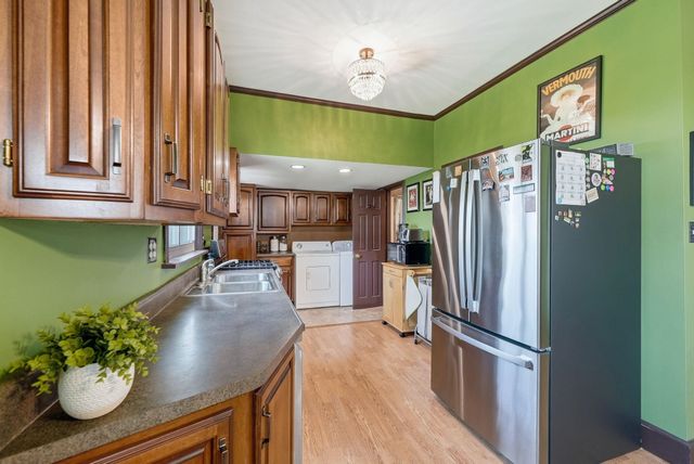 319 E Broad Street, Angola, IN 46703