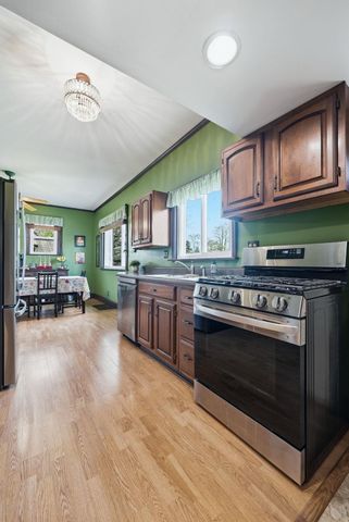 319 E Broad Street, Angola, IN 46703