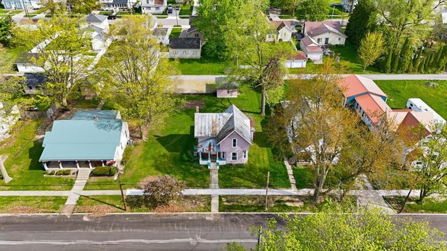 319 E Broad Street, Angola, IN 46703