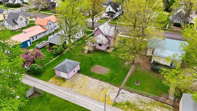 319 E Broad Street, Angola, IN 46703
