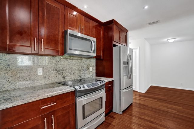 2673 SW 14th Court, Deerfield Beach, FL 33442