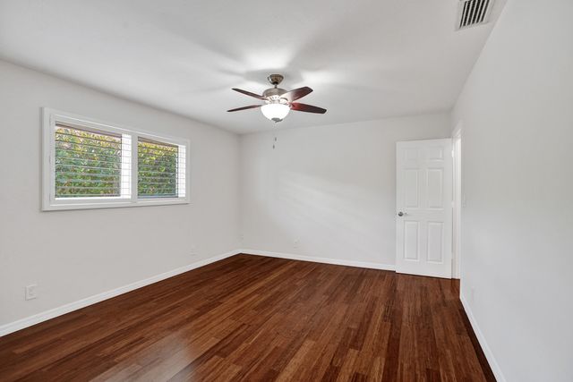 2673 SW 14th Court, Deerfield Beach, FL 33442