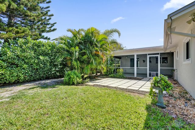 2673 SW 14th Court, Deerfield Beach, FL 33442