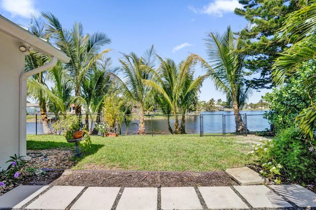 2673 SW 14th Court, Deerfield Beach, FL 33442