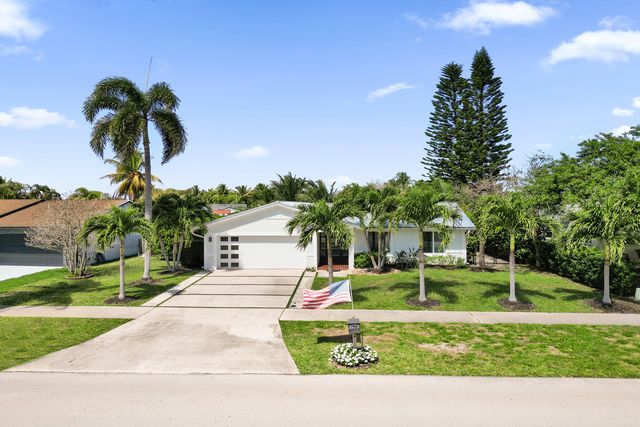 2673 SW 14th Court, Deerfield Beach, FL 33442