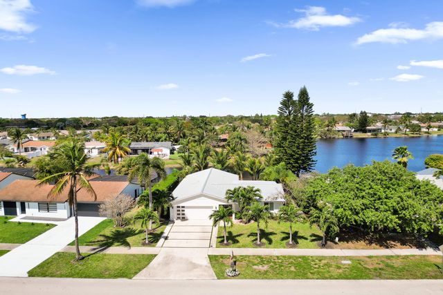 2673 SW 14th Court, Deerfield Beach, FL 33442