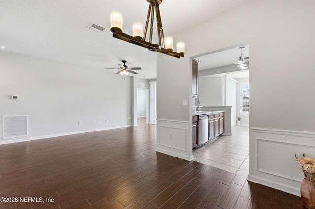 6650 WHITE BLOSSOM Circle 32C, Jacksonville, FL 32258