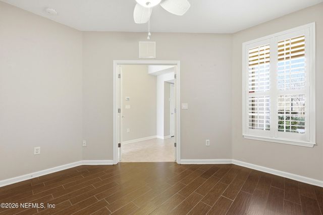 6650 WHITE BLOSSOM Circle 32C, Jacksonville, FL 32258